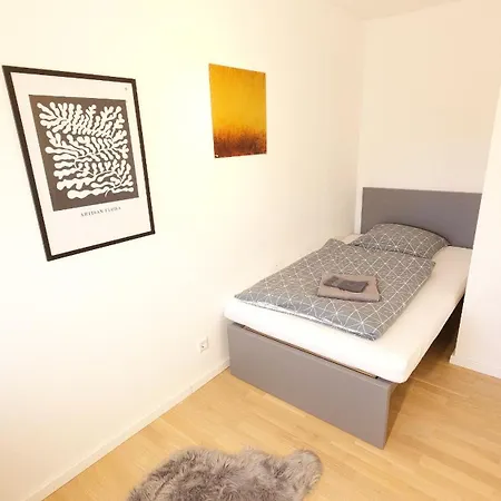 Apartment Amazing, Spacious In Excellent Location München