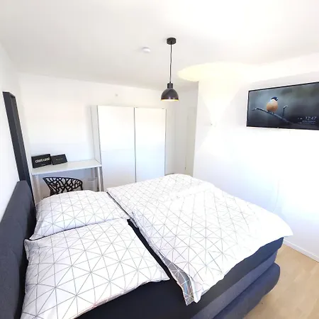 Amazing, Spacious In Excellent Location München